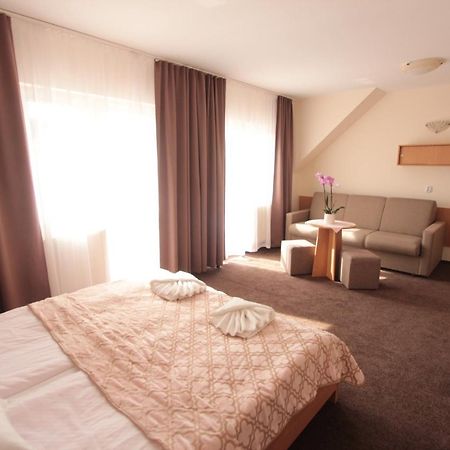 Hotel Sunset Przymorze Rewal Exterior foto